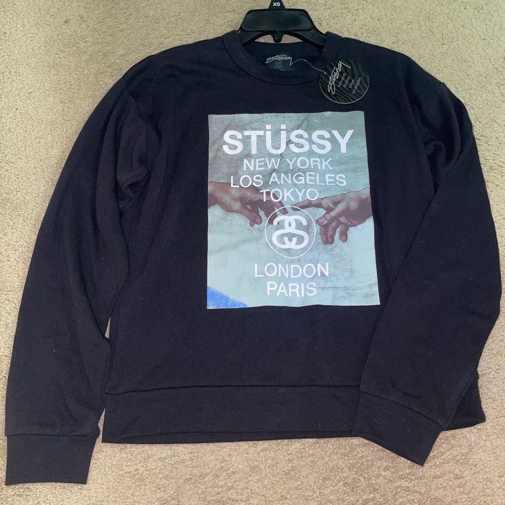 NWT Stüssy Vintage Black Crewneck Sweater. Size: Small. Super soft!